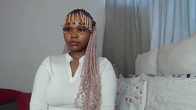 Snapshot of DarrkDeeva68 chatting on December 2025 01:45:01 PM DarrkDeeva68 online show from December 2025 01:45:01 PM