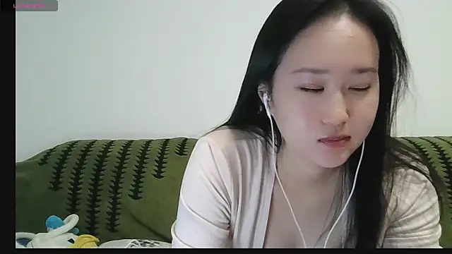 Belinda66 online show from November 2025 08:57:02 PM