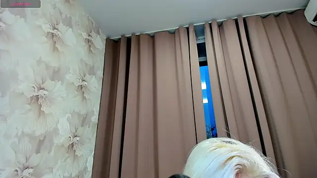 cute luucy online show from October 2025 03:28:02 AM