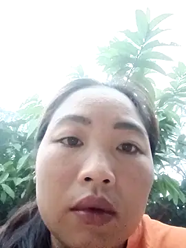 Snapshot of PhamPhung chatting on October 2025 11:06:02 PM PhamPhung online show from October 2025 11:06:02 PM