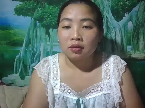 Snapshot of PhamPhung chatting on September 2025 01:22:01 PM PhamPhung online show from September 2025 01:22:01 PM