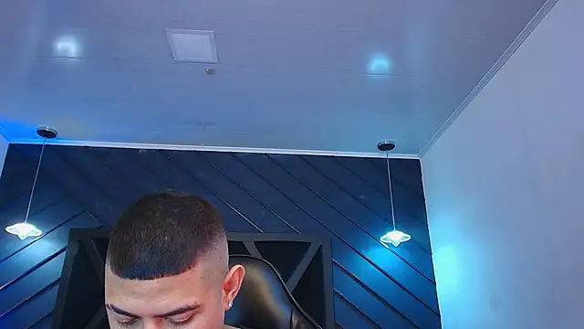 marco garciia  online show from February 2026 11:15:01 PM