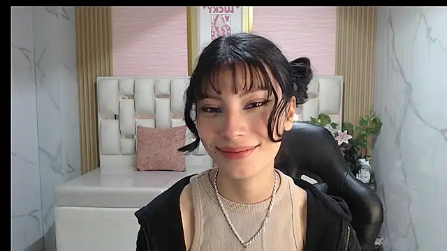 Snapshot of verana_s chatting on October 2025 03:54:02 AM verana s online show from October 2025 03:54:02 AM