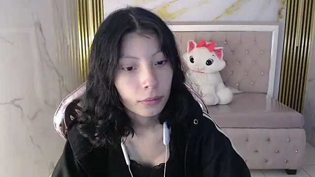 Snapshot of verana_s chatting on November 2025 08:31:02 PM verana s online show from November 2025 08:31:02 PM