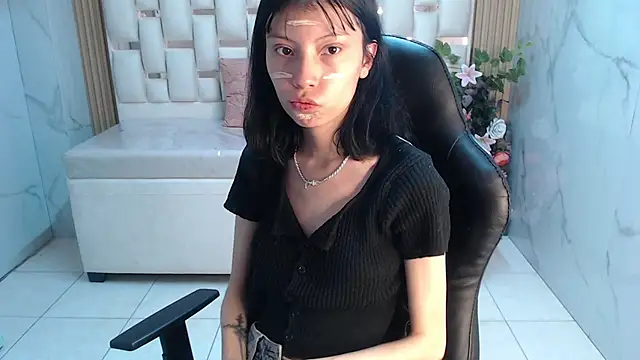 Snapshot of verana_s chatting on October 2025 03:16:01 AM verana s online show from October 2025 03:16:01 AM