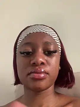 Snapshot of sweetcake87 chatting on October 2025 09:33:02 AM sweetcake87 online show from October 2025 09:33:02 AM