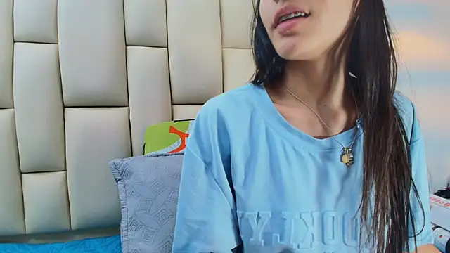 Snapshot of sweet_amye chatting on December 2025 07:24:01 PM sweet amye online show from December 2025 07:24:01 PM