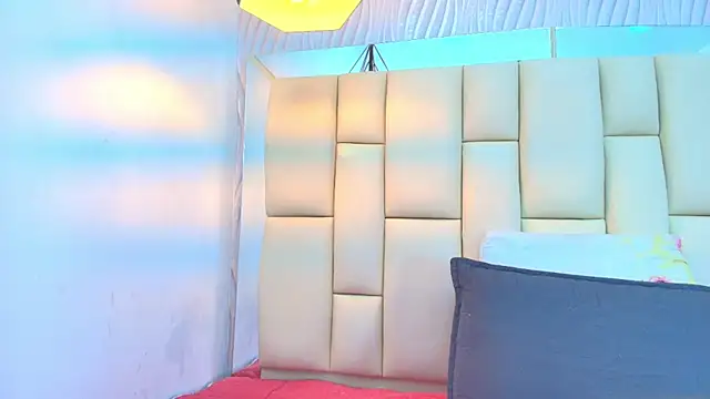 sweet amye online show from October 2025 07:36:01 PM