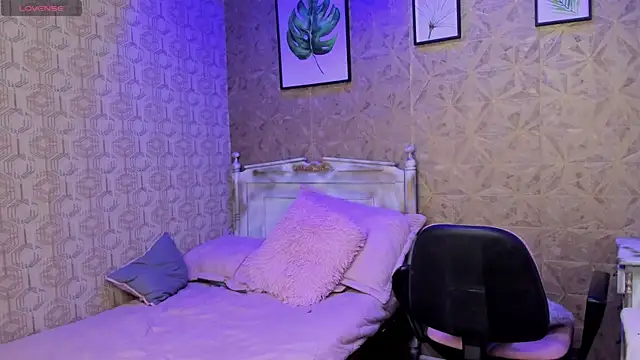 Dali collin online show from April 2026 02:26:01 AM