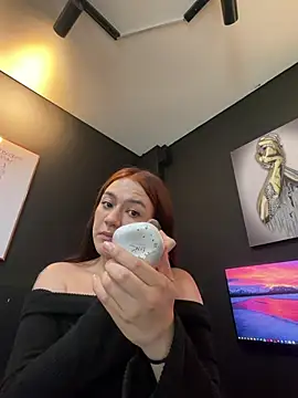 Dali collin online show from April 2026 03:12:01 AM