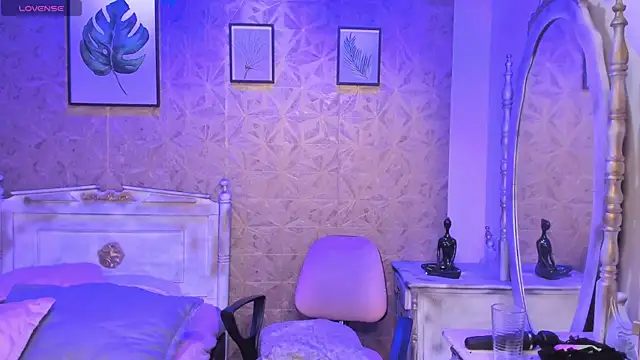 Dali collin online show from April 2026 06:01:02 PM