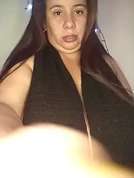 luzdanna online show from December 2025 04:11:02 PM