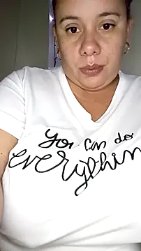 luzdanna online show from November 2025 10:36:02 PM