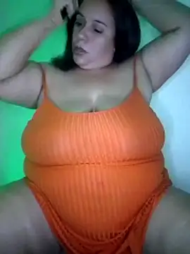 luzdanna online show from May 2026 05:35:02 PM