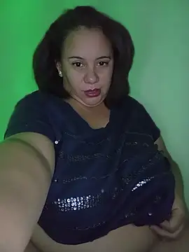 Snapshot of luzdanna chatting on June 2026 03:59:02 AM luzdanna online show from June 2026 03:59:02 AM