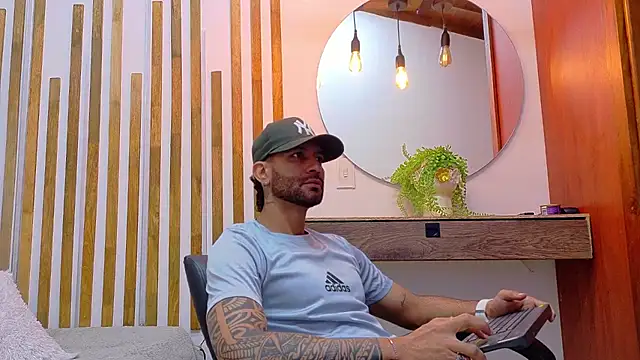 yorbymaxx online show from February 2026 01:02:01 PM