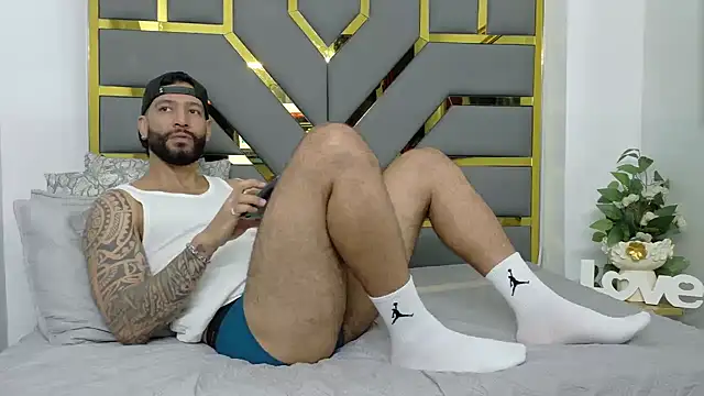 yorbymaxx online show from September 2025 02:23:01 PM