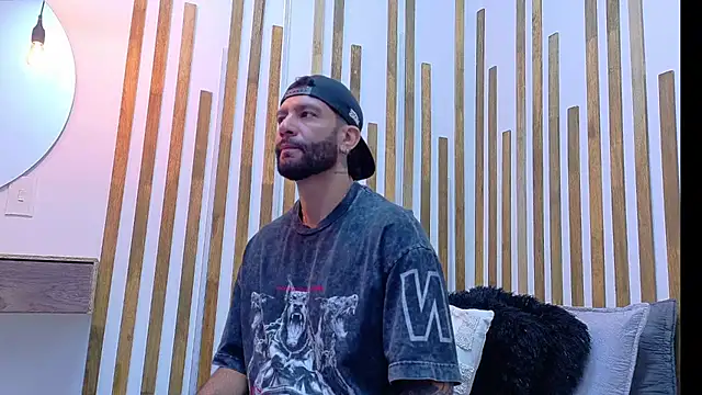 yorbymaxx online show from March 2026 01:51:02 PM