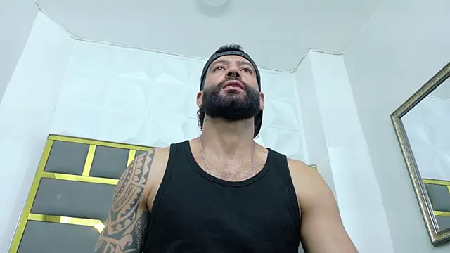 yorbymaxx online show from October 2025 04:36:01 PM