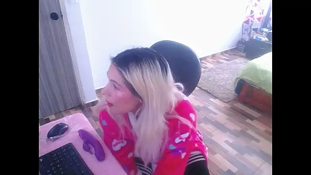 Snapshot of mystica_25 chatting on October 2025 03:11:01 PM mystica 25 online show from October 2025 03:11:01 PM