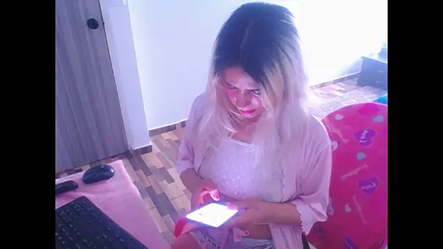 Snapshot of mystica_25 chatting on November 2025 03:37:02 PM mystica 25 online show from November 2025 03:37:02 PM