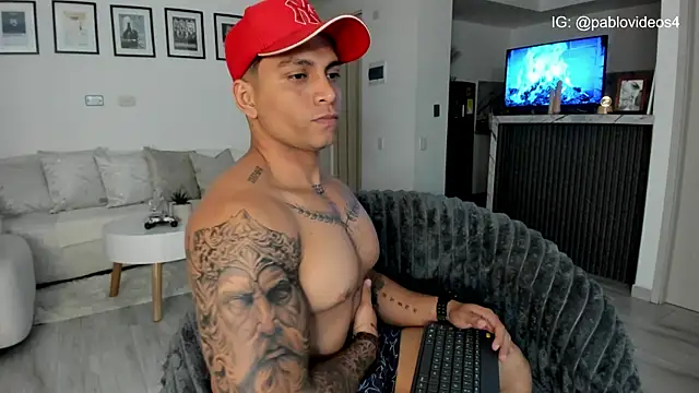 Nicolasmontoya16 online show from December 2025 02:44:02 AM