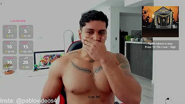 Nicolasmontoya16 online show from October 2025 03:46:01 PM