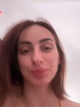 AuraPure online show from November 2025 07:51:02 PM