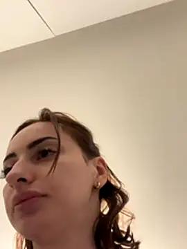 AuraPure online show from November 2025 04:34:02 AM