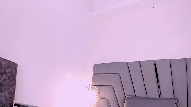 Maia 520 online show from March 2026 06:41:01 PM