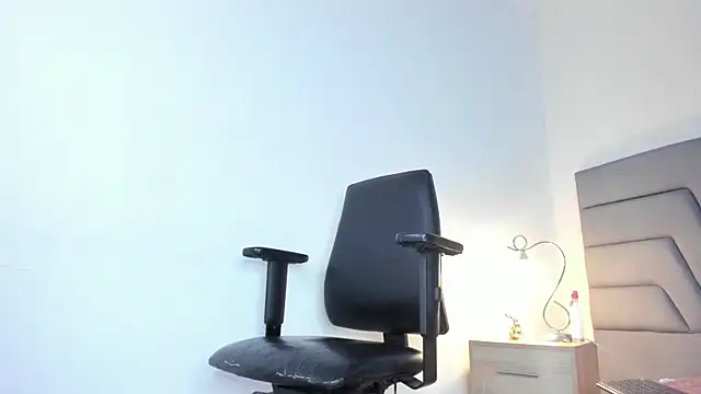 Maia 520 online show from January 2026 05:50:01 PM