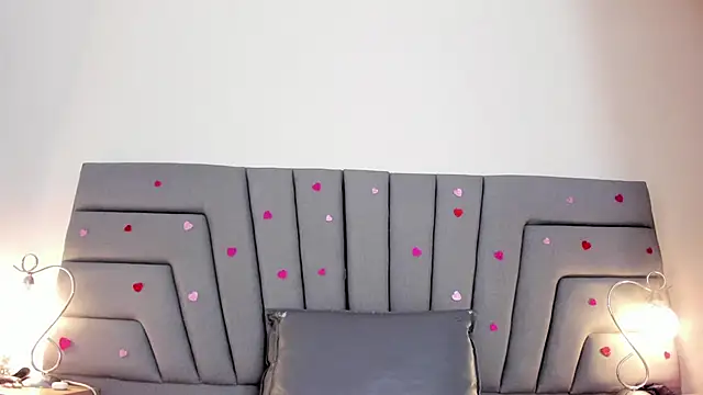 Maia 520 online show from March 2026 05:10:02 PM