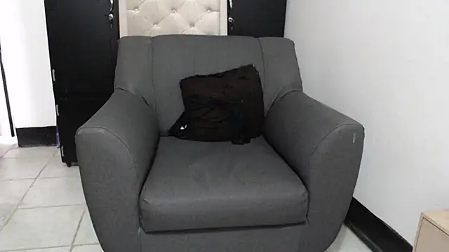 Taliana21 online show from April 2026 07:09:02 PM