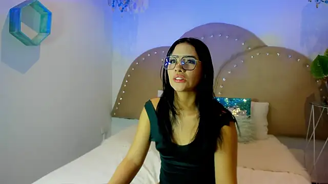 Snapshot of alanna_blaze chatting on September 2025 12:22:01 PM alanna blaze online show from September 2025 12:22:01 PM