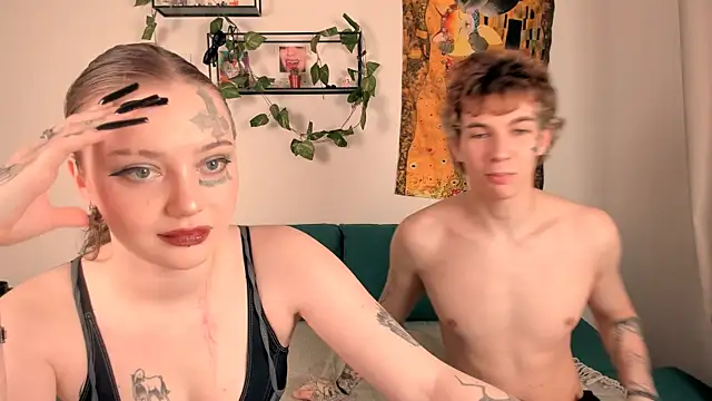 Snapshot of eva_sunshine_blue_eyes chatting on December 2025 09:51:01 PM eva sunshine blue eyes online show from December 2025 09:51:01 PM