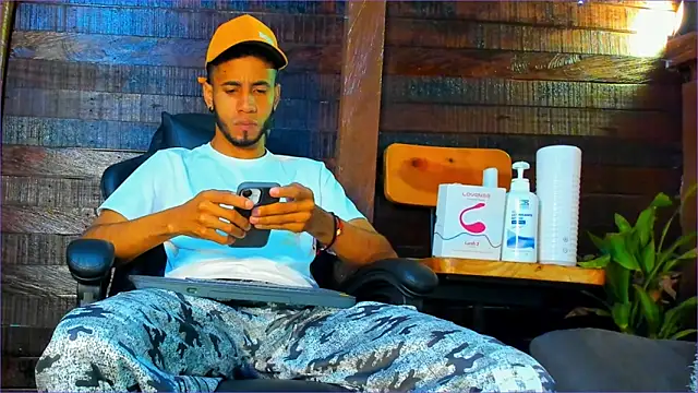 Alex bigcock11  online show from October 2025 11:42:02 AM