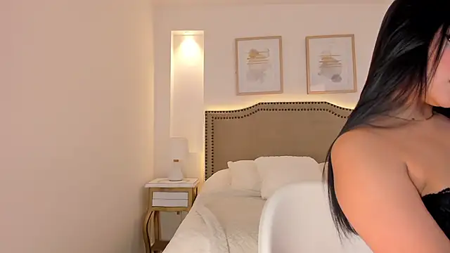 Amy azaela online show from December 2025 10:15:01 PM