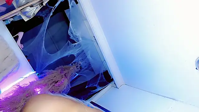 ravenous charmer online show from November 2025 08:30:01 AM