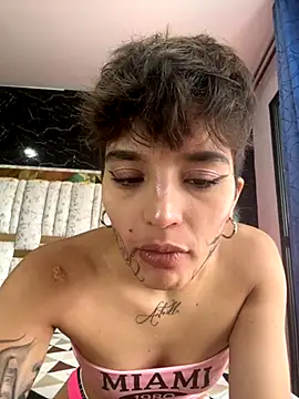 Snapshot of DayanaDG chatting on November 2025 08:42:02 PM DayanaDG online show from November 2025 08:42:02 PM