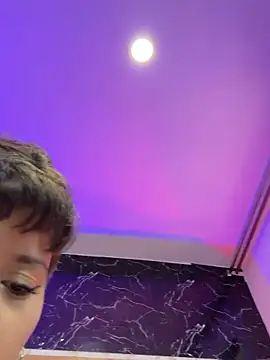 Snapshot of DayanaDG chatting on November 2025 10:13:01 PM DayanaDG online show from November 2025 10:13:01 PM