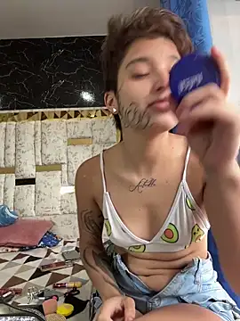 Snapshot of DayanaDG chatting on December 2025 08:36:02 PM DayanaDG online show from December 2025 08:36:02 PM