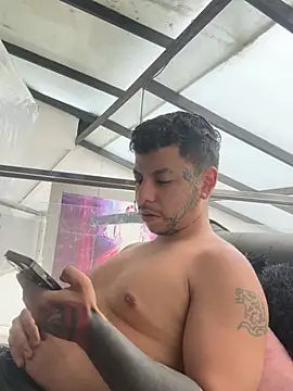 DayanaDG online show from April 2026 06:58:01 PM