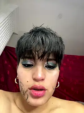 Snapshot of DayanaDG chatting on October 2025 08:20:02 PM DayanaDG online show from October 2025 08:20:02 PM