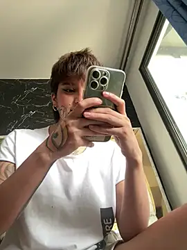 DayanaDG online show from April 2026 08:10:02 PM