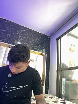 Snapshot of DayanaDG chatting on December 2025 06:40:01 PM DayanaDG online show from December 2025 06:40:01 PM