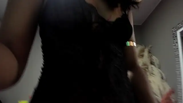 Snapshot of sienna_glow chatting on November 2025 12:42:02 PM sienna glow online show from November 2025 12:42:02 PM