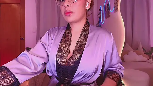megansan  online show from May 2026 01:39:01 PM