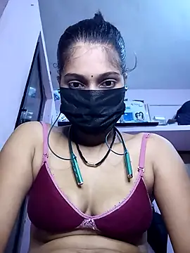 Snapshot of 3USHA chatting on September 2025 08:10:01 AM 3USHA online show from September 2025 08:10:01 AM