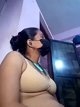 Snapshot of 3USHA chatting on October 2025 08:40:01 AM 3USHA online show from October 2025 08:40:01 AM