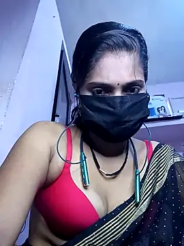 Snapshot of 3USHA chatting on October 2025 07:32:02 AM 3USHA online show from October 2025 07:32:02 AM